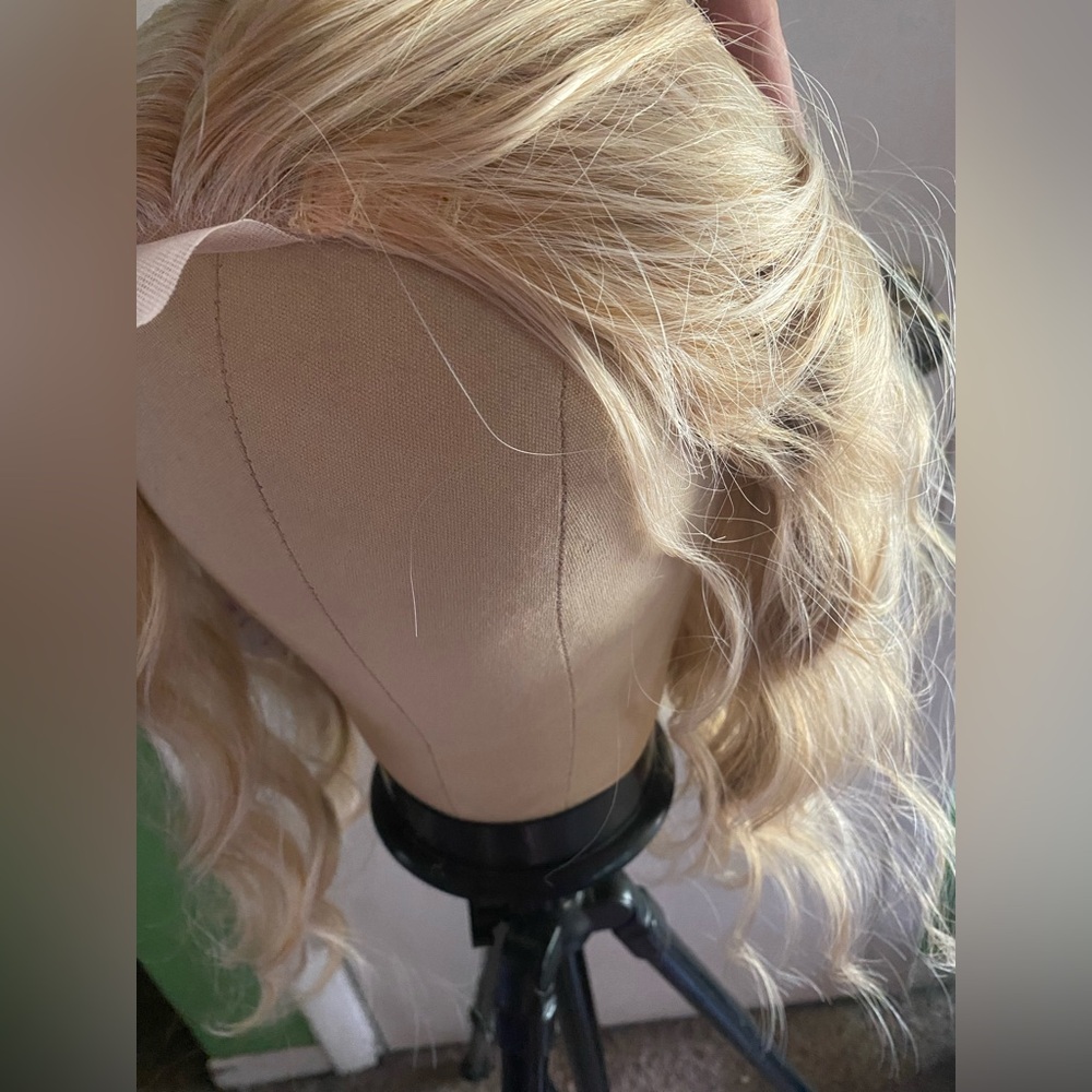 Synthetic Mixed Blonde Lace Tab Wavy Wig - Picture 13 of 14